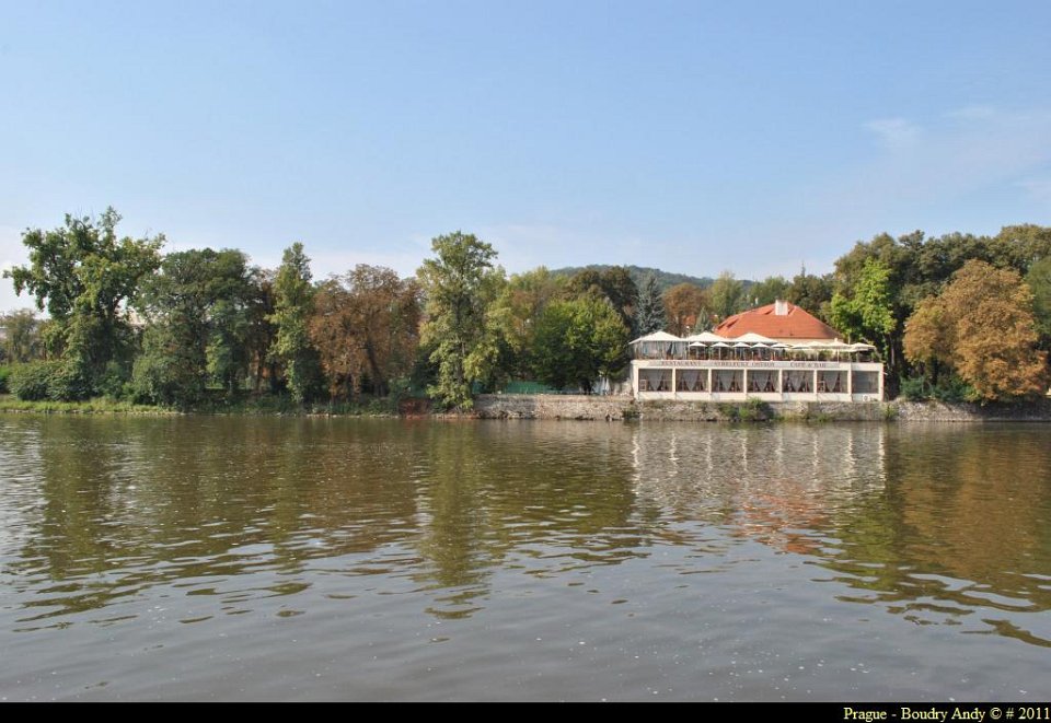 Prague - au bord de la Vltava Moldau 007